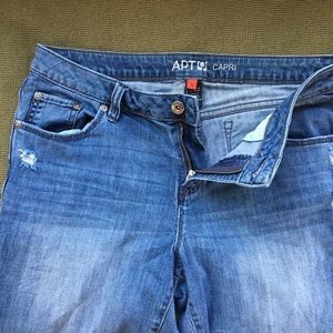 Apt 9 Capri Jeans